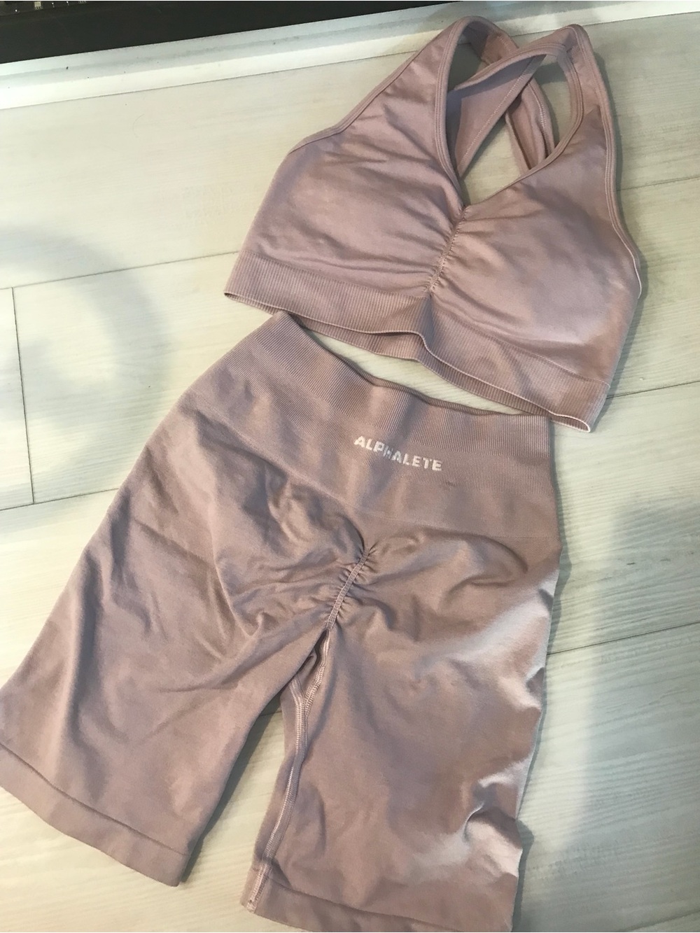 Alphalete Amplify Mauve Seamless Sports Bra & Bike Shorts Set